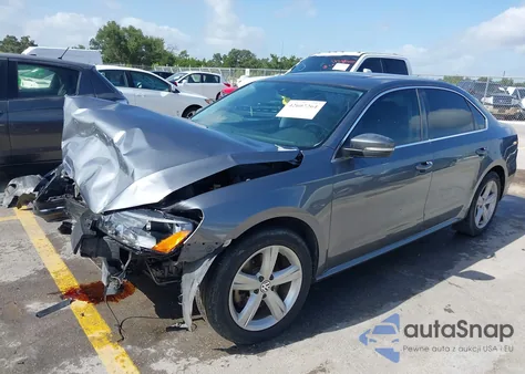 2013 Volkswagen Passat 2.5L Se from USA, damaged, VIN 1VWBH7A31DC106851